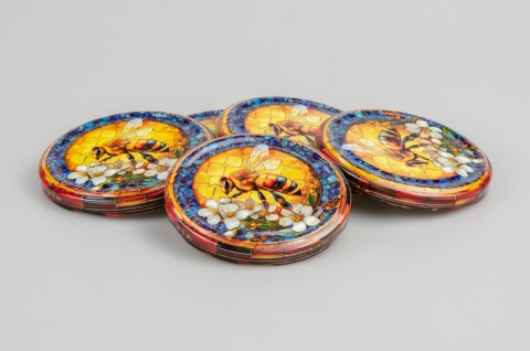 Zakrętki fi 82 do miodu Pszczoła witraż 4 op. 750 sztuk